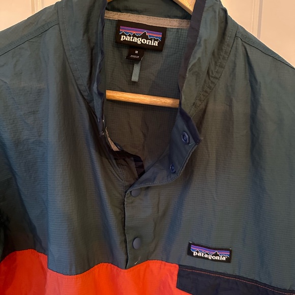 PATAGONIA WINDBREAKER RETRO - Picture 2 of 2